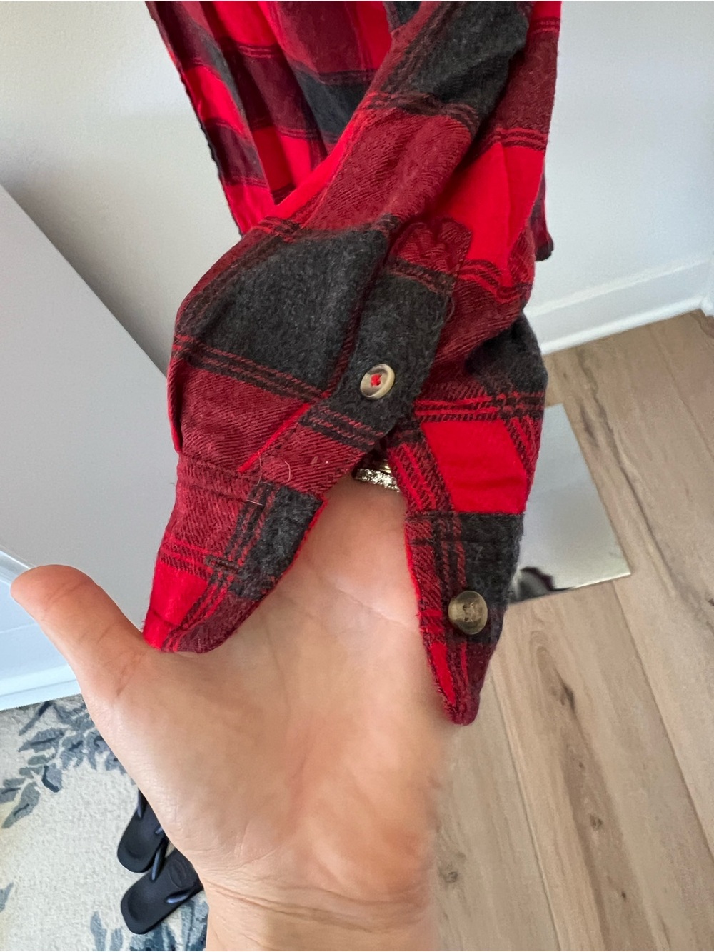 American Eagle Outfitters Red and Black Plaid Shirt - Picture 4 of 8